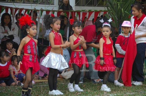 DSC_0111.JPG -  กีฬาสีอนุบาลสาทิตราชมงคล