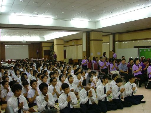 2009_0619Dhamrong0007.JPG