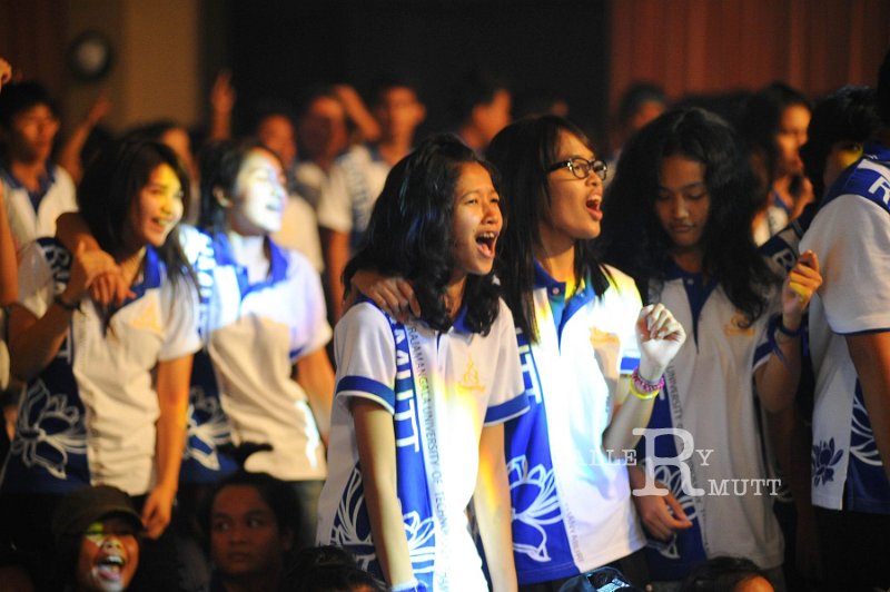 INT_4635.jpg - ภาพบรรยากาศ Freshy Night 2013 วันที่ 7 กรกฎาคม 2556 (อัลบั้ม 3)