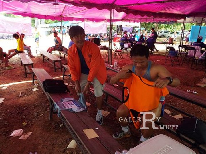 Sample-0195.jpg - ประมวลภาพการแข่งขันกีฬาบุคลากรสำนักงานคณะกรรมการการอุดมศึกษา ครั้งที่ 33 "อ่างแก้วเกมส์" ณ มหาวิทยาลัยเชียงใหม่ ระหว่างวันที่ 1 - 8 พฤษภาคม 2557 ที่ผ่านมา