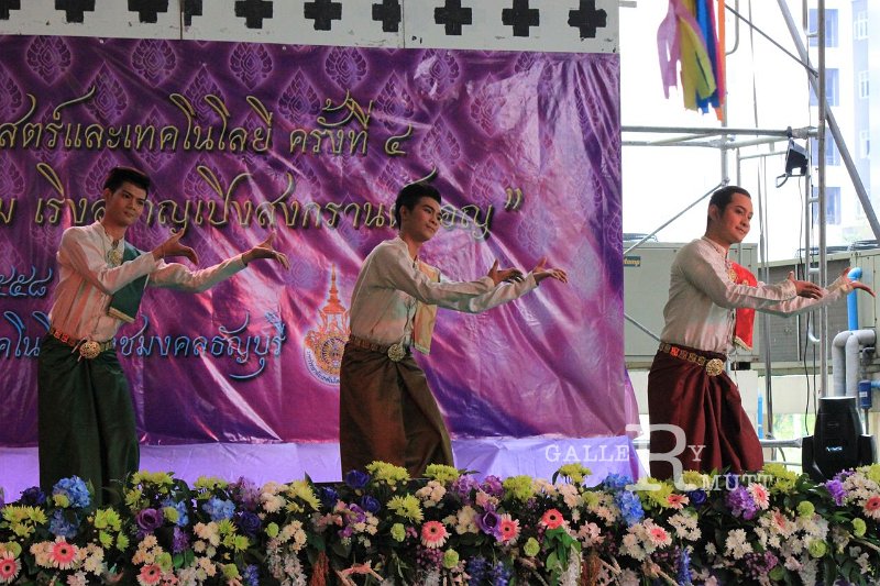 20150423songkran_02.jpg