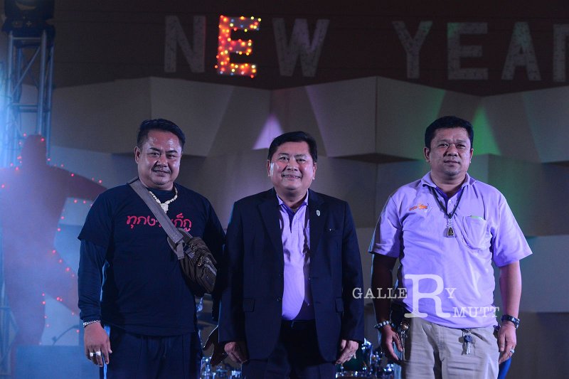 20151228-newyear_390.JPG - RmUtt