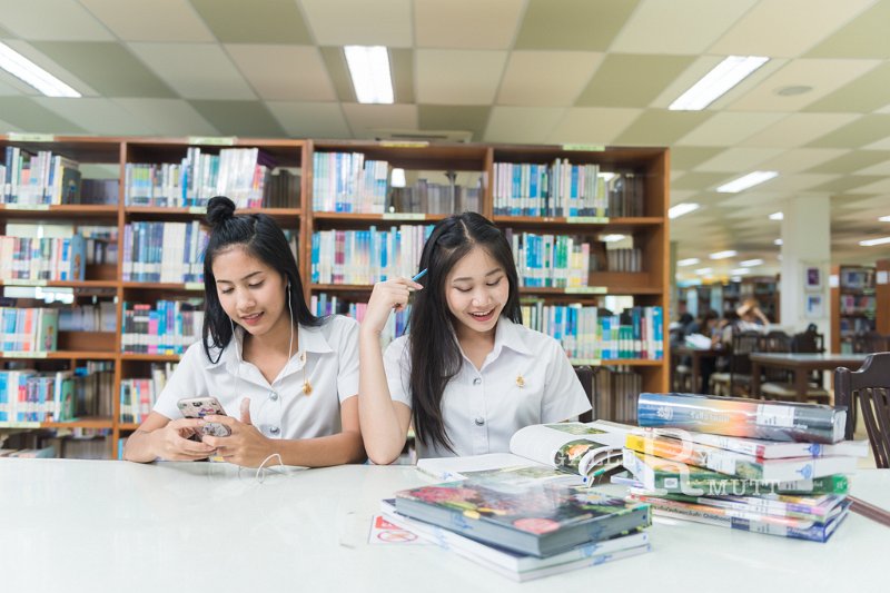 2017-RMUTT-Presenter-Library-272.jpg