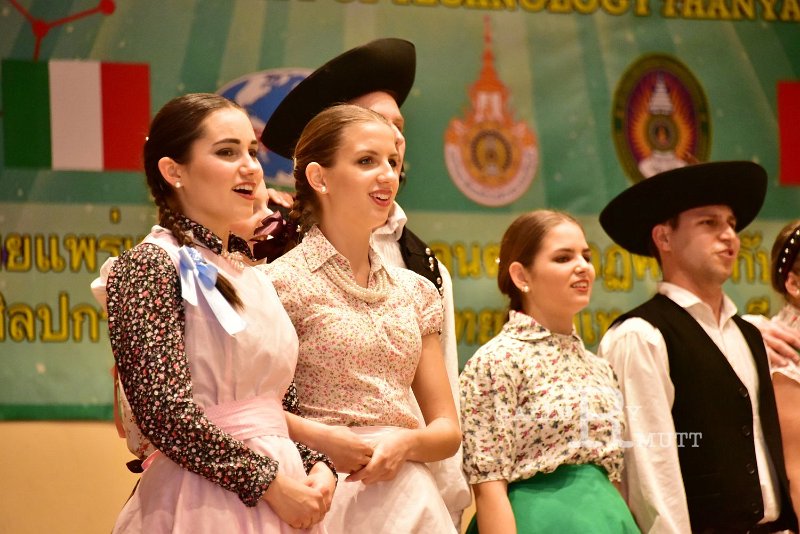 DSC_6194.JPG - โครงการเผยแพร่และแลกเปลี่ยนดนตรี-นาฏศิลป์