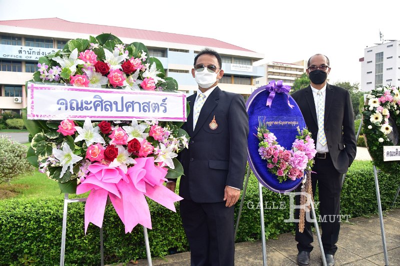 20211020-laying-a-wreath-073.JPG