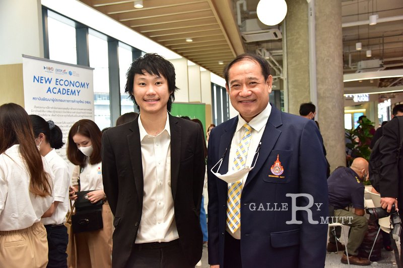 20211112-GenZtobeCEO-075.JPG
