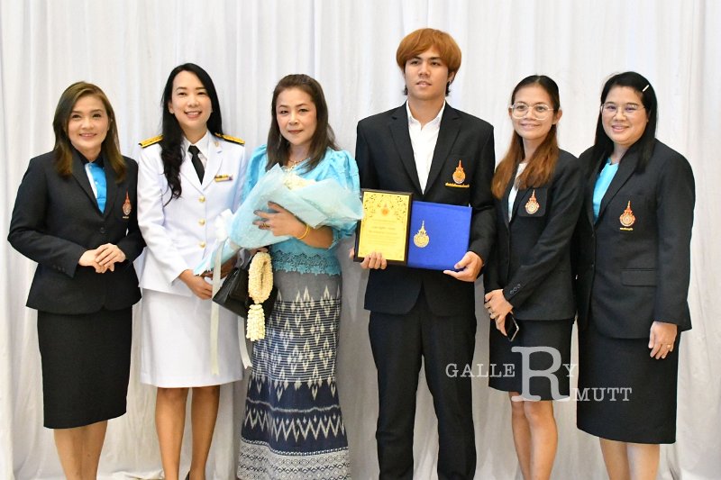 20230810-give-a-blessing-018.JPG
