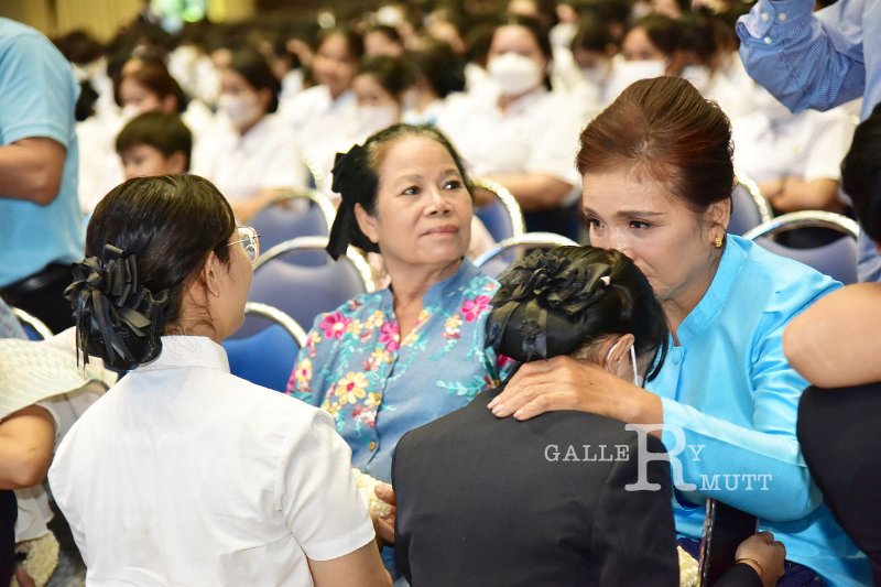 20230810-give-a-blessing-143.JPG