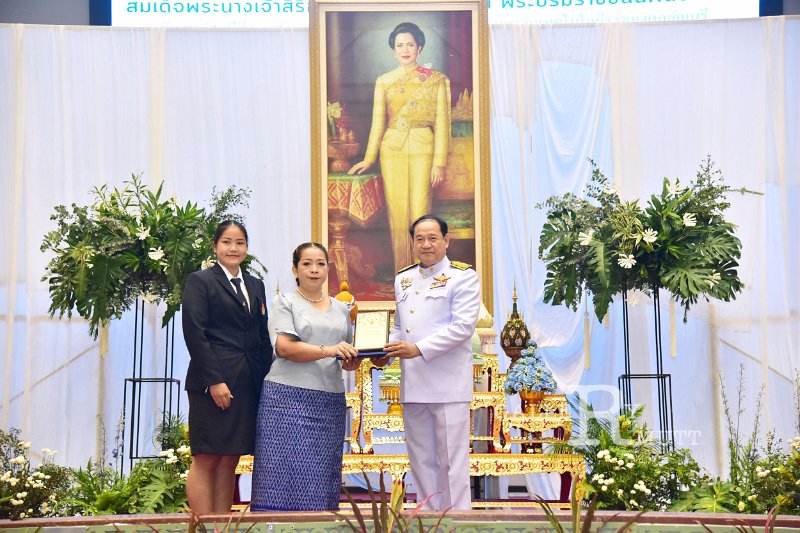 20230810-give-a-blessing-151.JPG
