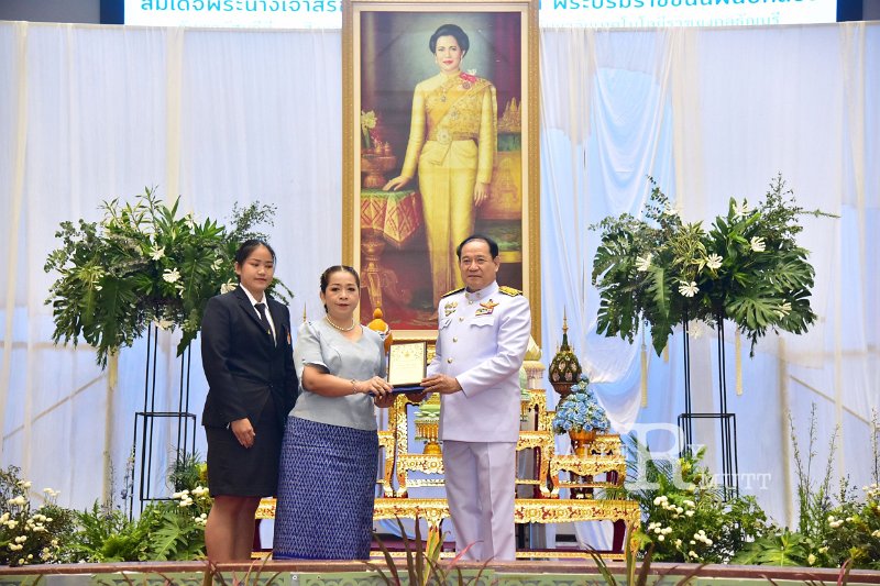 20230810-give-a-blessing-152.JPG