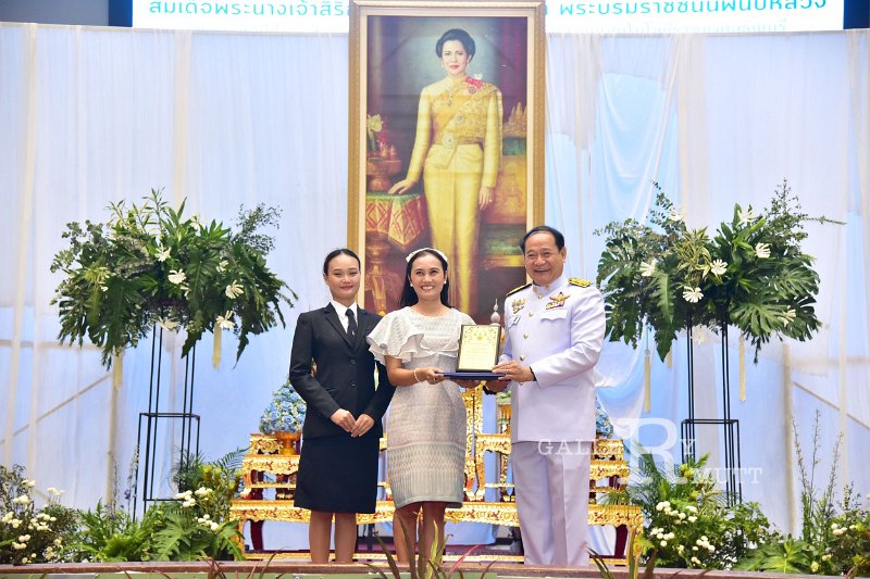 20230810-give-a-blessing-161.JPG