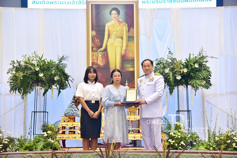 20230810-give-a-blessing-173.JPG
