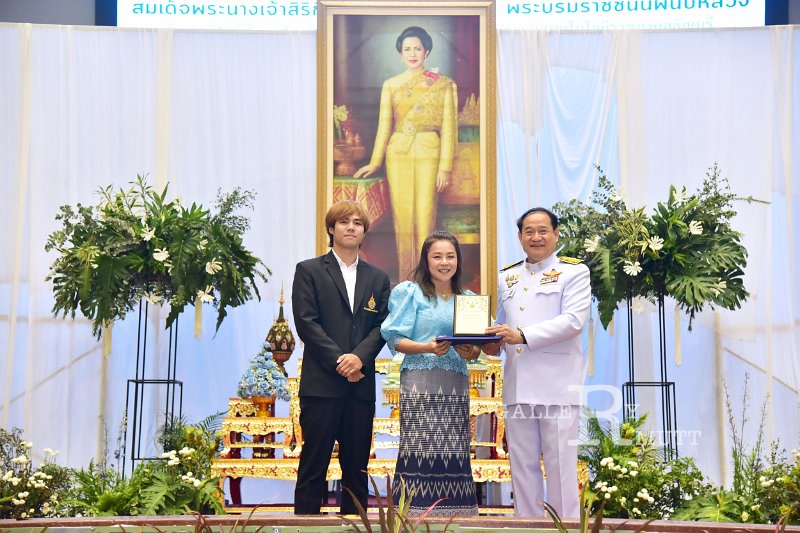 20230810-give-a-blessing-180.JPG