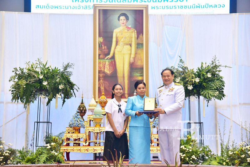 20230810-give-a-blessing-183.JPG