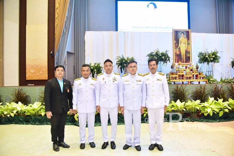 20230810-give-a-blessing-221.JPG
