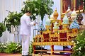 20230810-give-a-blessing-081