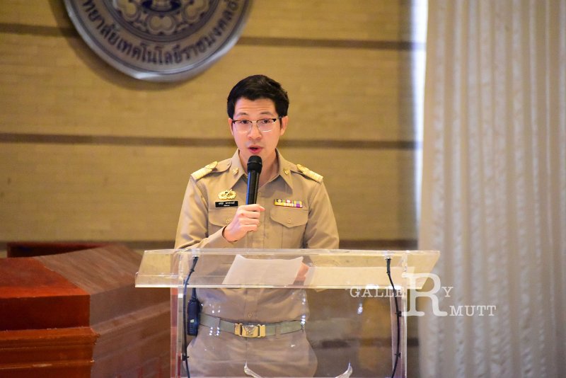 20231103-governor-014.JPG