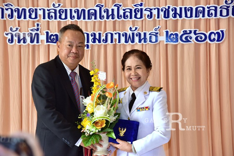 20240227-receive-royal-decorations-165.JPG