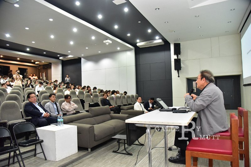 20240328-arch-final-orientation-40.JPG