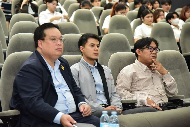 20240328-arch-final-orientation-43.JPG