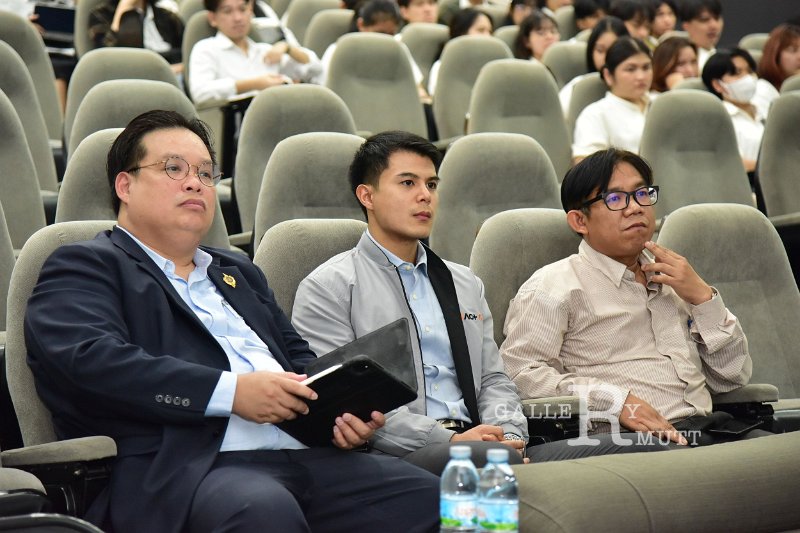 20240328-arch-final-orientation-44.JPG