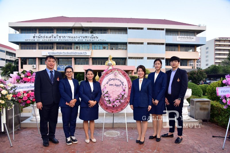 20241022-lay-a-wreath-141.JPG