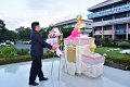 20241022-lay-a-wreath-006