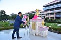 20241022-lay-a-wreath-086