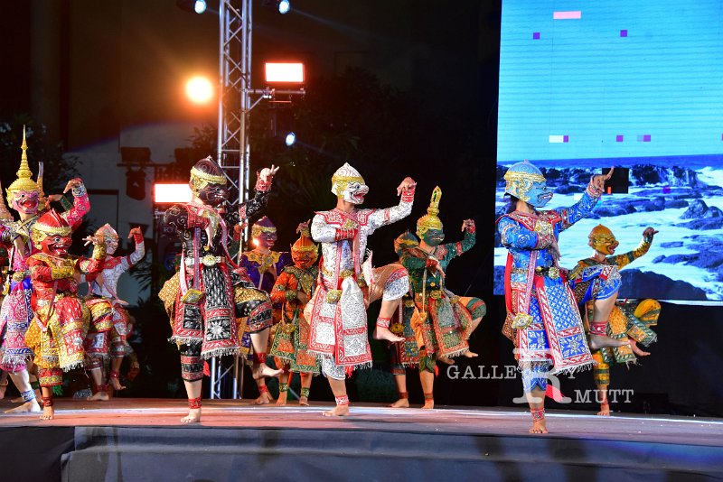 20241115-rmutt-Loy-Kratong-Festival-040.JPG