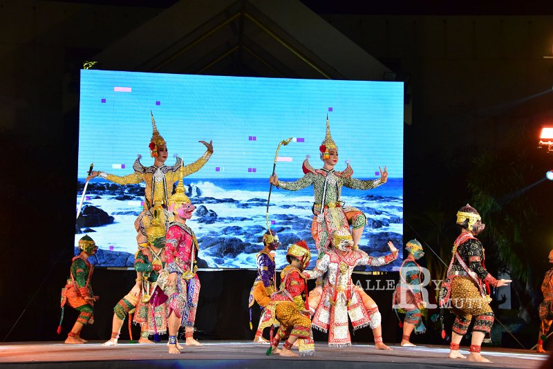 20241115-rmutt-Loy-Kratong-Festival-046.JPG