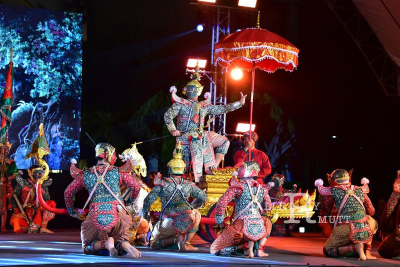20241115-rmutt-Loy-Kratong-Festival-053.JPG