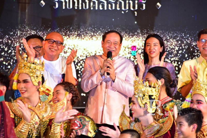 20241115-rmutt-Loy-Kratong-Festival-064.JPG