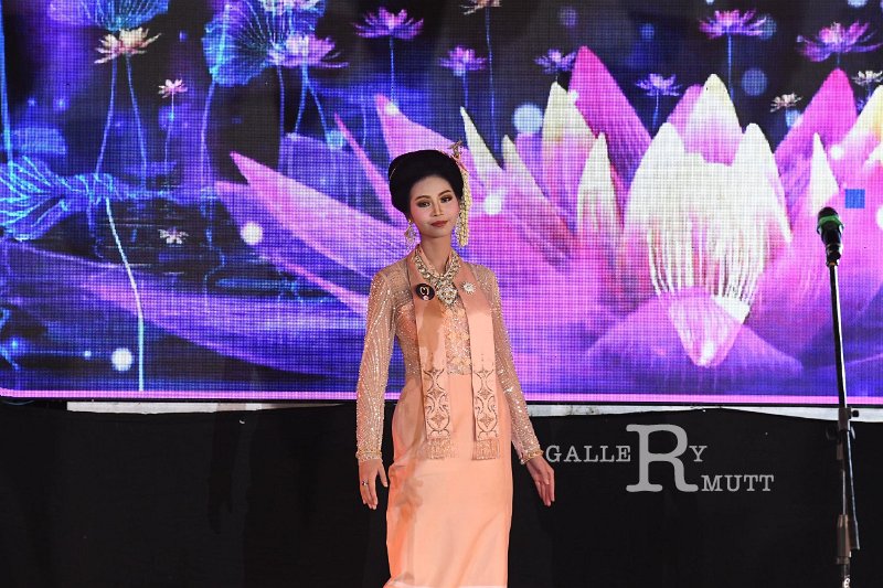 20241115-rmutt-Loy-Kratong-Festival-084.JPG