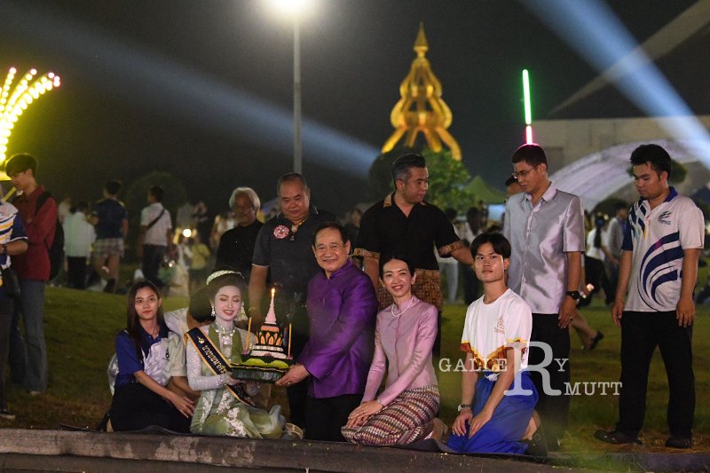 20241115-rmutt-Loy-Kratong-Festival-240.JPG