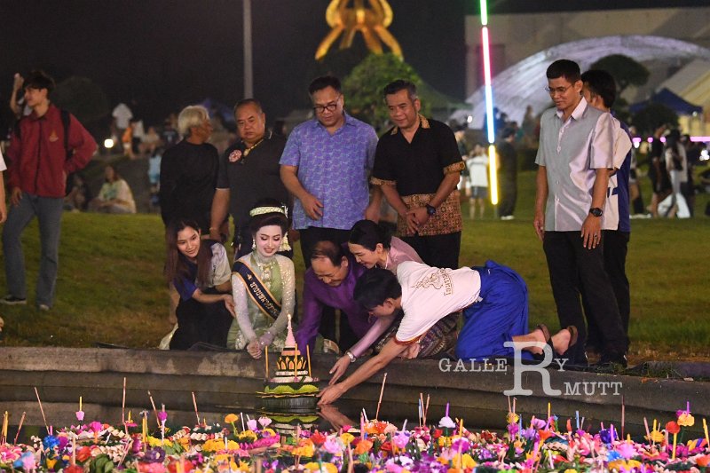 20241115-rmutt-Loy-Kratong-Festival-247.JPG