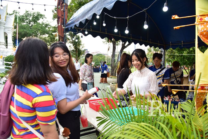 20241115-rmutt-Loy-Kratong-Festival-365.JPG