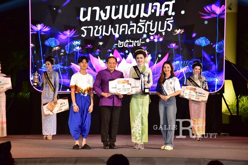 20241115-rmutt-Loy-Kratong-Festival-600.JPG