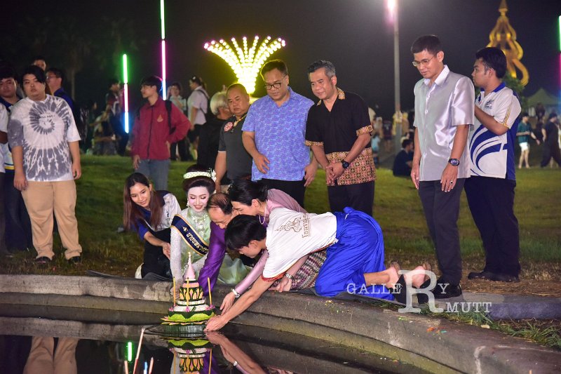 20241115-rmutt-Loy-Kratong-Festival-620.JPG