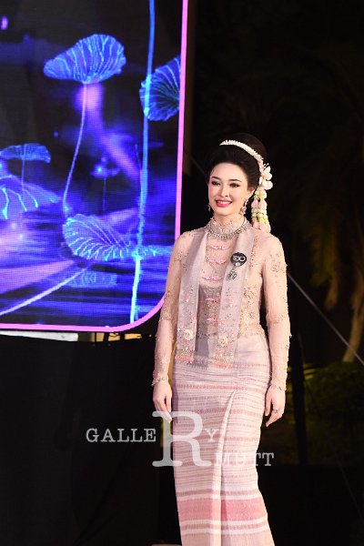 20241115-rmutt-Loy-Kratong-Festival-642.JPG