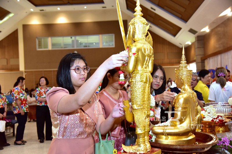 20250409-rmutt-Songkran-340.JPG