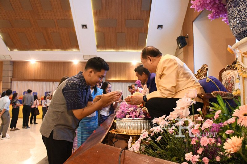 20250409-rmutt-Songkran-720.JPG