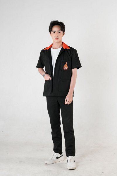 Presenter-2566-Fa-11.jpg