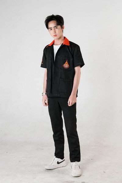 Presenter-2566-Fa-12.jpg