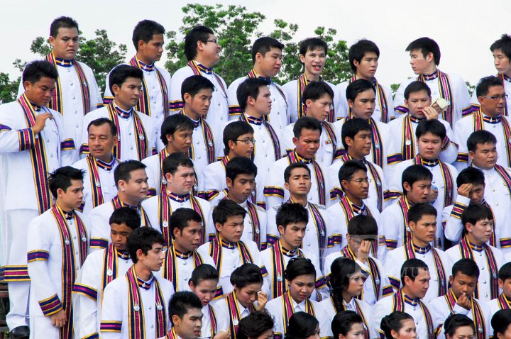 DSC_0103.jpg - ซ้อมใหญ่พิธีพระราชทานปริญญาบัตรฯ มหาวิทยาลัยเทคโนโลยีราชมงคลประจำปีการศึกษา 2553 (ช่วงเช้า วันที่ 20 04 55)