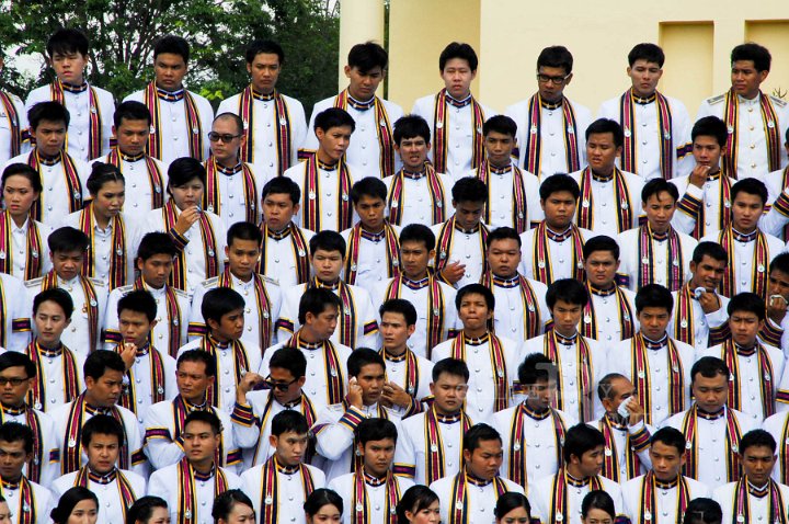 DSC_0105.jpg - ซ้อมใหญ่พิธีพระราชทานปริญญาบัตรฯ มหาวิทยาลัยเทคโนโลยีราชมงคลประจำปีการศึกษา 2553 (ช่วงเช้า วันที่ 20 04 55)