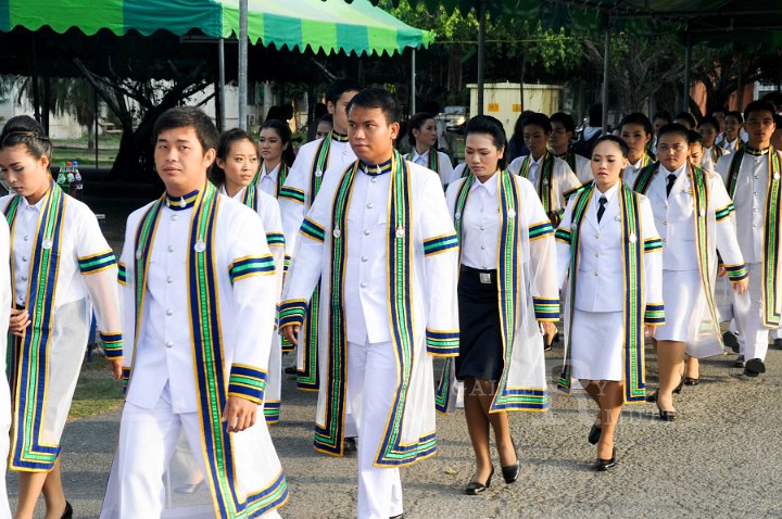 DSC_4590.jpg - ซ้อมใหญ่พิธีพระราชทานปริญญาบัตรฯ มหาวิทยาลัยเทคโนโลยีราชมงคลประจำปีการศึกษา 2553 (ช่วงเช้า วันที่ 20 04 55)