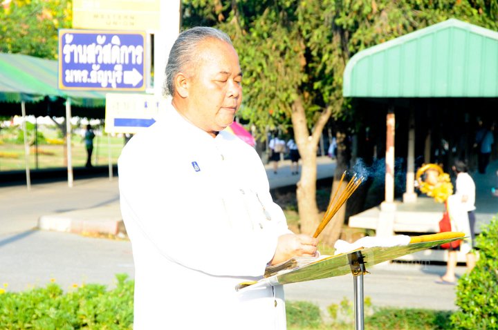 DSC_4602.jpg - ซ้อมใหญ่พิธีพระราชทานปริญญาบัตรฯ มหาวิทยาลัยเทคโนโลยีราชมงคลประจำปีการศึกษา 2553 (ช่วงเช้า วันที่ 20 04 55)