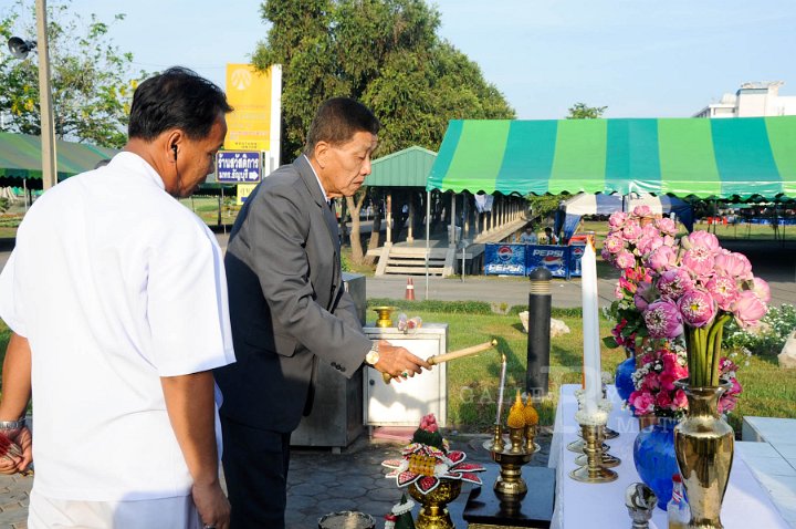 DSC_4609.jpg - ซ้อมใหญ่พิธีพระราชทานปริญญาบัตรฯ มหาวิทยาลัยเทคโนโลยีราชมงคลประจำปีการศึกษา 2553 (ช่วงเช้า วันที่ 20 04 55)