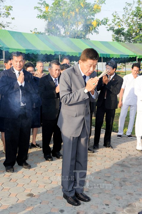 DSC_4617.jpg - ซ้อมใหญ่พิธีพระราชทานปริญญาบัตรฯ มหาวิทยาลัยเทคโนโลยีราชมงคลประจำปีการศึกษา 2553 (ช่วงเช้า วันที่ 20 04 55)