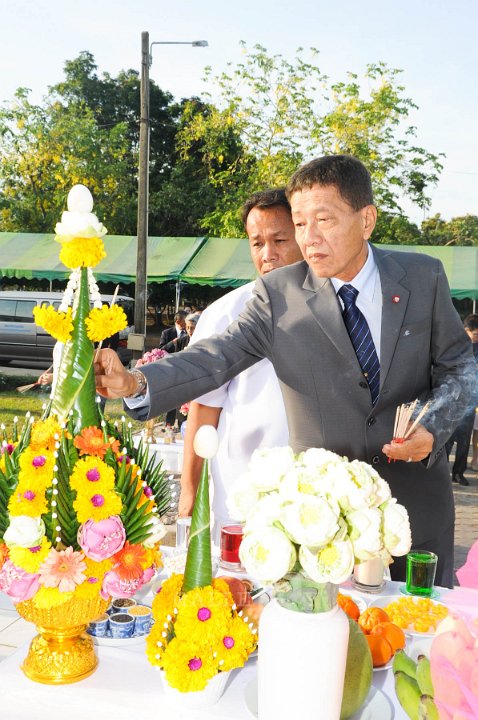 DSC_4624.jpg - ซ้อมใหญ่พิธีพระราชทานปริญญาบัตรฯ มหาวิทยาลัยเทคโนโลยีราชมงคลประจำปีการศึกษา 2553 (ช่วงเช้า วันที่ 20 04 55)